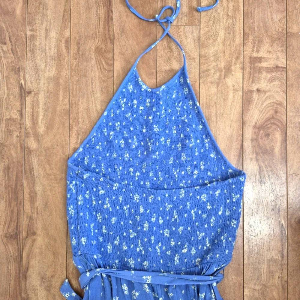 American Eagle Women’s Blue Floral Smocked Halter Jumpsuit with Pockets – Size M - Picture 5 of 7